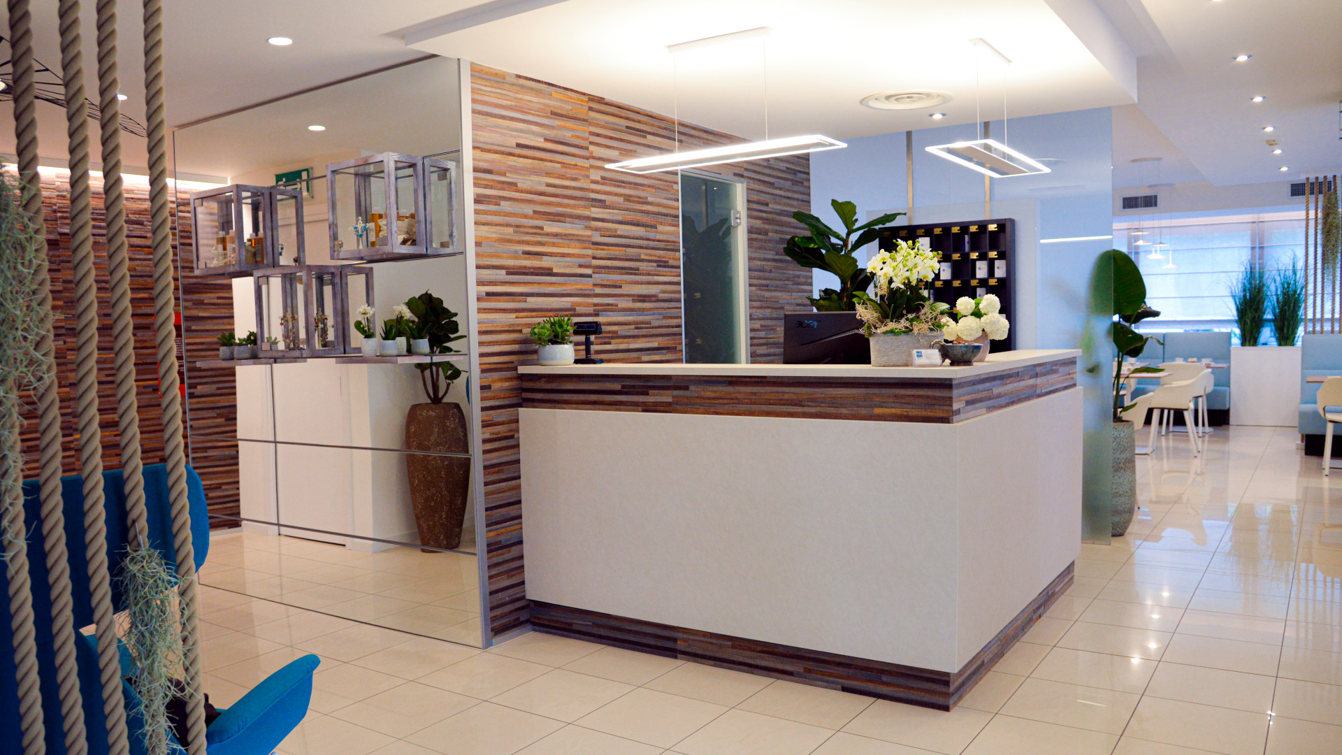 Hotel- Reception